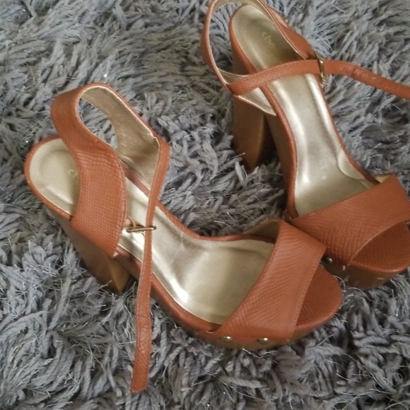 Platform heels - Picture 4 of 6